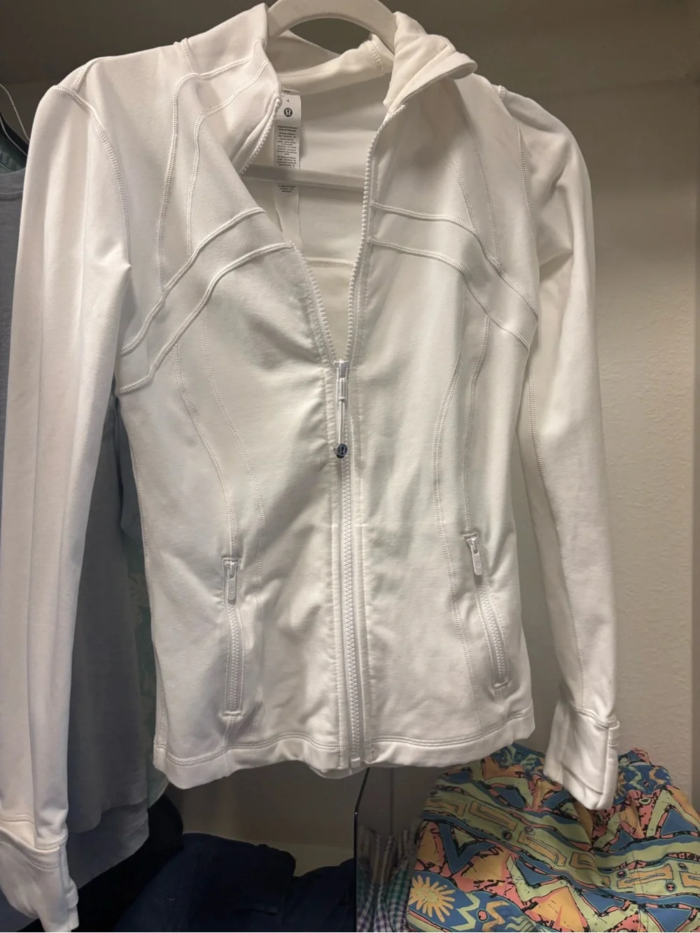 White Lululemon Full-Zip Women’s Jacket - Lightweight Active Layer WORN ONCE